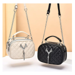 Bandolera Cartera Capitoneada Con Cadena V - Imagen 4