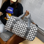 Bolso De Viaje Deportivo Grande Gran Capacidad Acabado De Los Herrajes Plástico Color Gris Y Blanco Correa De Hombro Gris Diseño De La Tela Cuadros - Imagen 5