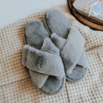 Pantufla Chatita Super Peluda Diseño En X - Varios Talles - Imagen 6