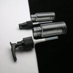 Kit De Viaje 5 Botellas Y Frascos Lociones Cremas + Neceser - Imagen 9