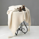 Manta De Lana Con Borlas Throw Blanket Sofa 110x150cm Color Blanco Diseño Liso - Imagen 4