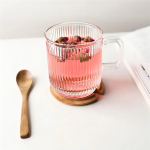 Taza Mango De Vidrio Con Tapa Bambo Diseño Elegante Té Café Color Transparente Rayas Verticales Bambo - Imagen 3