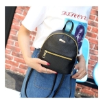 Mini Mochila Bandolera Simil Cuero Moderna Chica - Imagen 18