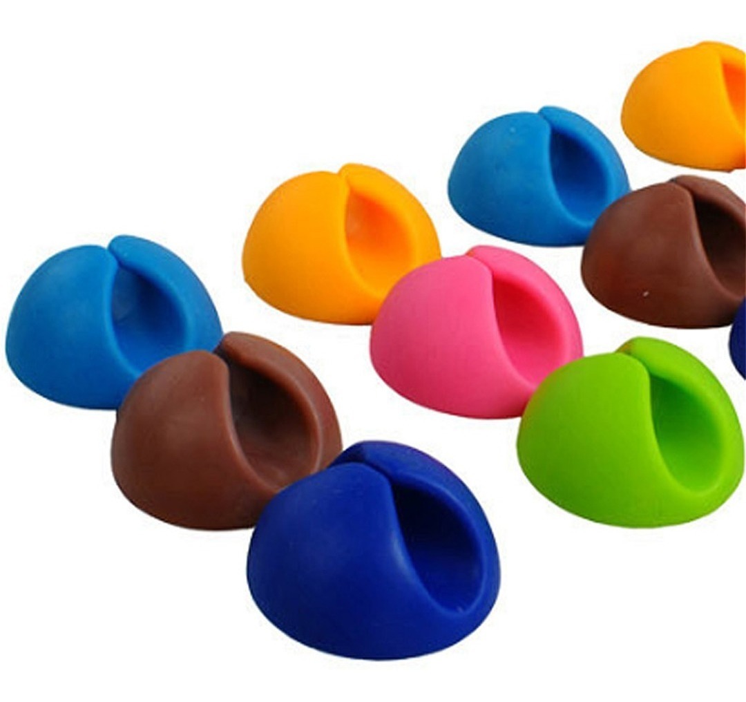 D_988322-MLU43170500453_082020-F.jpg Organizador De Cables Ayuda A Ordenar Pack X10 Unidades Clip - Imagen 1